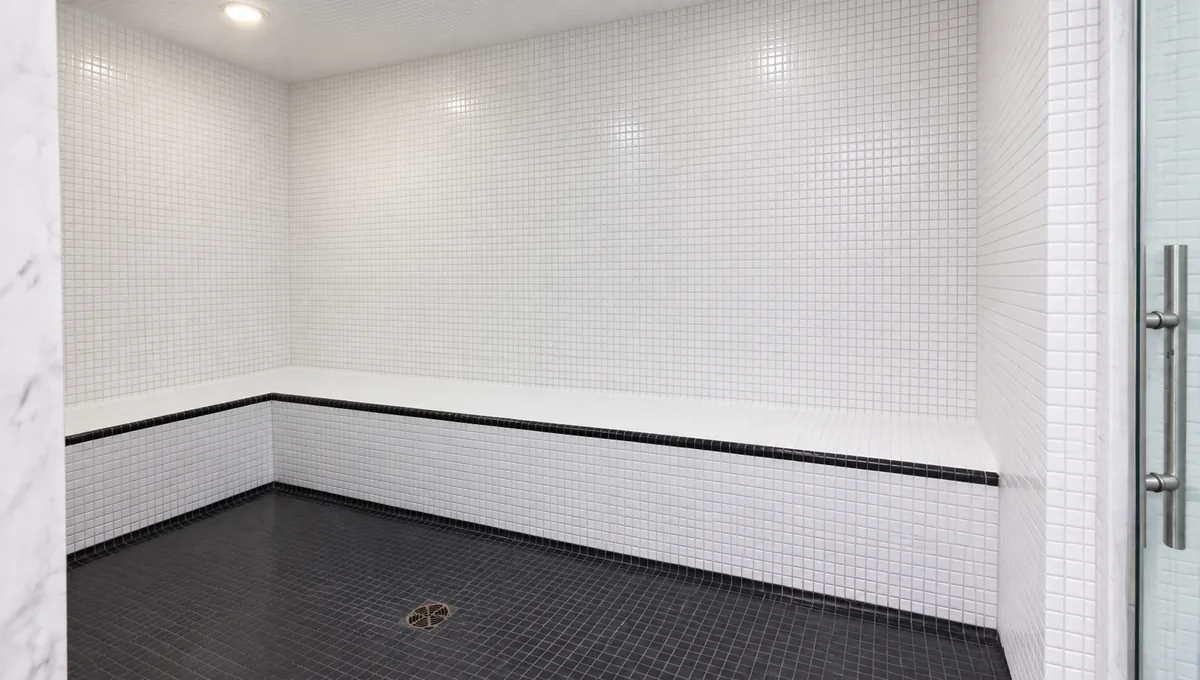 Steam Room with a tiled bench